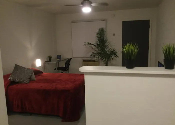 Budget Convenience * Phoenix